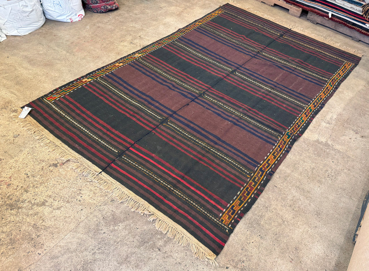 5.6x9.2 Vintage Modified Kilim